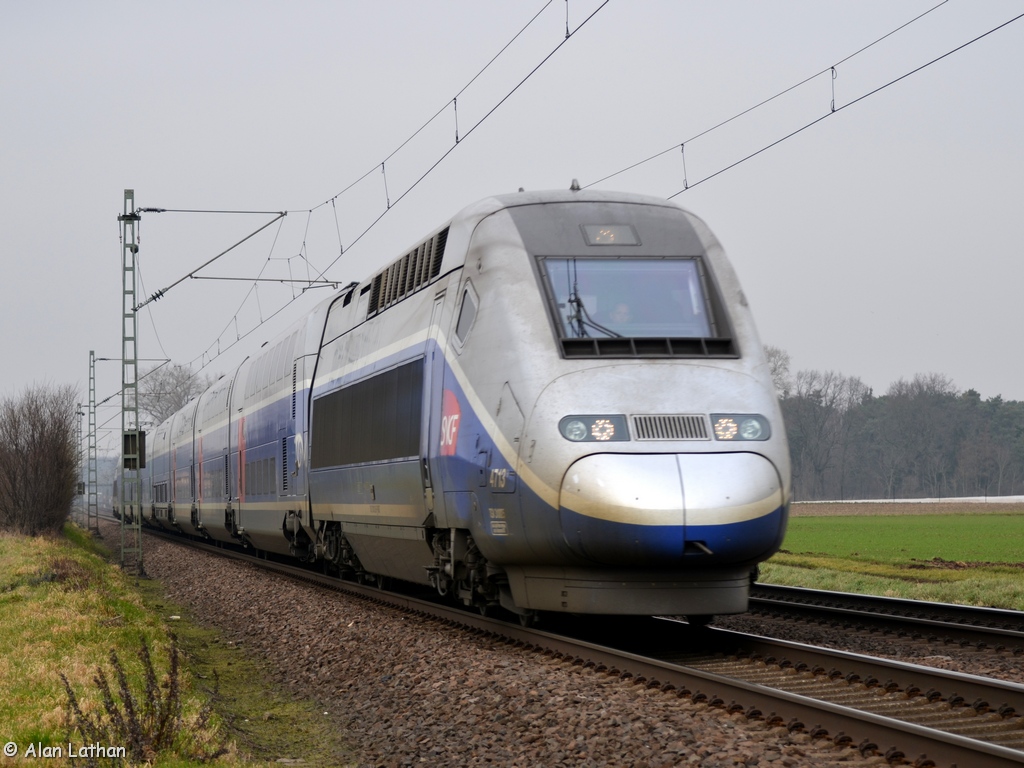 SNCF 4713 Wolfskehlen 25 Jan 2014
TGV9580 Frankfurt-Marseille via Mannheim-Strasbourg-Lyon
