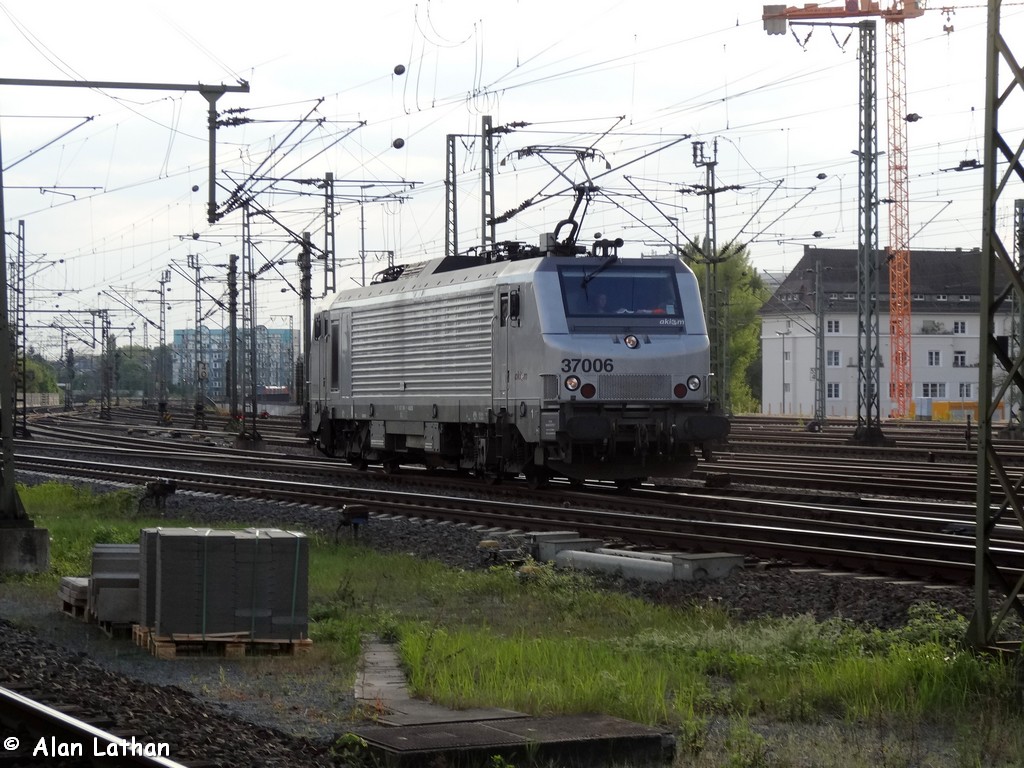 SNCF 37006 FFS 29 April 2015
