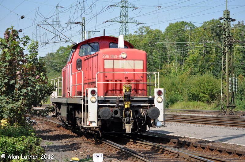 296 050 Köln-Gremberg 4 Sept 2012
one of the several local shunters

